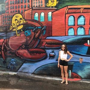 Meet your Posher, Emily